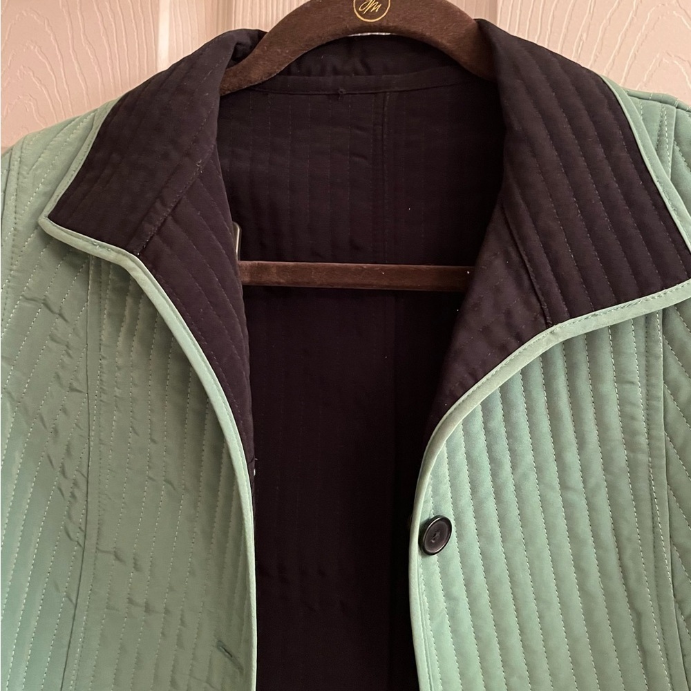 2025 GREEN~JACKET~BUTTON UP QUILTED~CUTE! - Picture 3 of 6